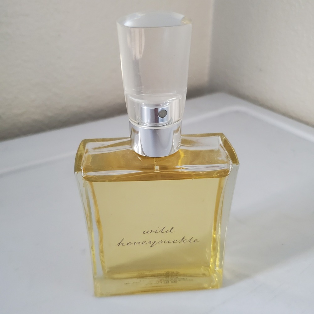Bath & Body Works Wild Honeysuckle Eau de Toilette Perfume Spray 2.5 oz 75 ml